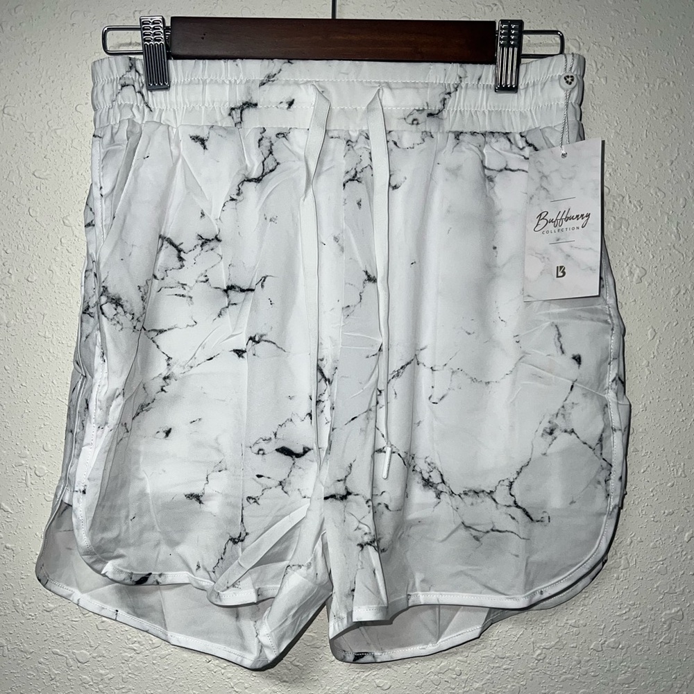 NWT BuffBunny‎ Collection Limitless White Marble Shorts Women’s Size Small
